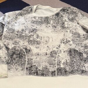 Lucy Monochrome Textured Sweatshirt